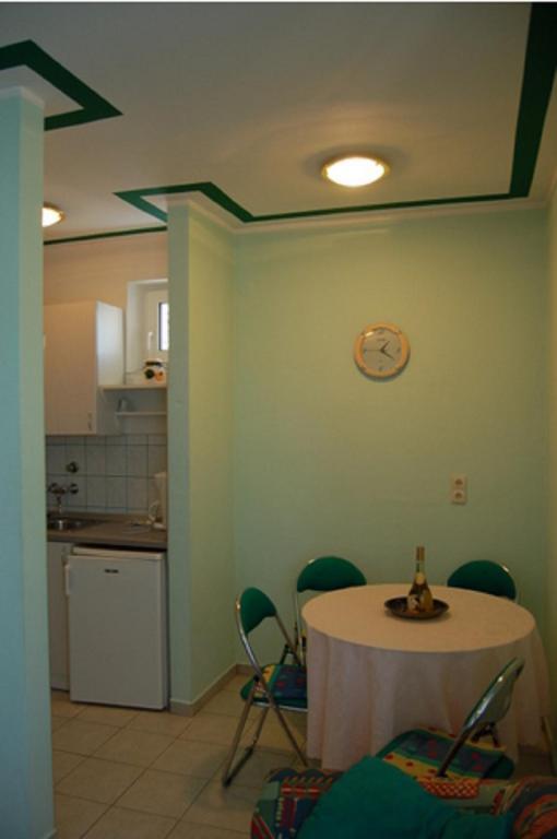 Apartmanhaz Cedrus 8 Zalakaros Zimmer foto