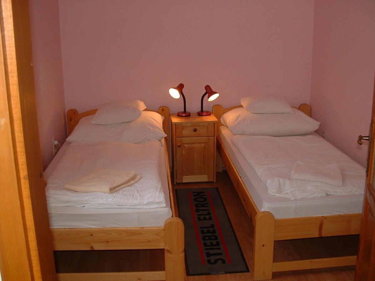 Apartmanhaz Cedrus 8 Zalakaros Zimmer foto